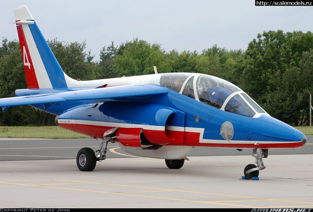 1275418766_1679291.jpg : Обзор Revell 1/144 Alpha Jet - Patrouille de France Закрыть окно