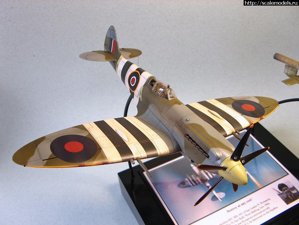1347802921_019.jpg : #743731/ Spitfire Mk.XIVc 1:48 Academy & V-1 - !  