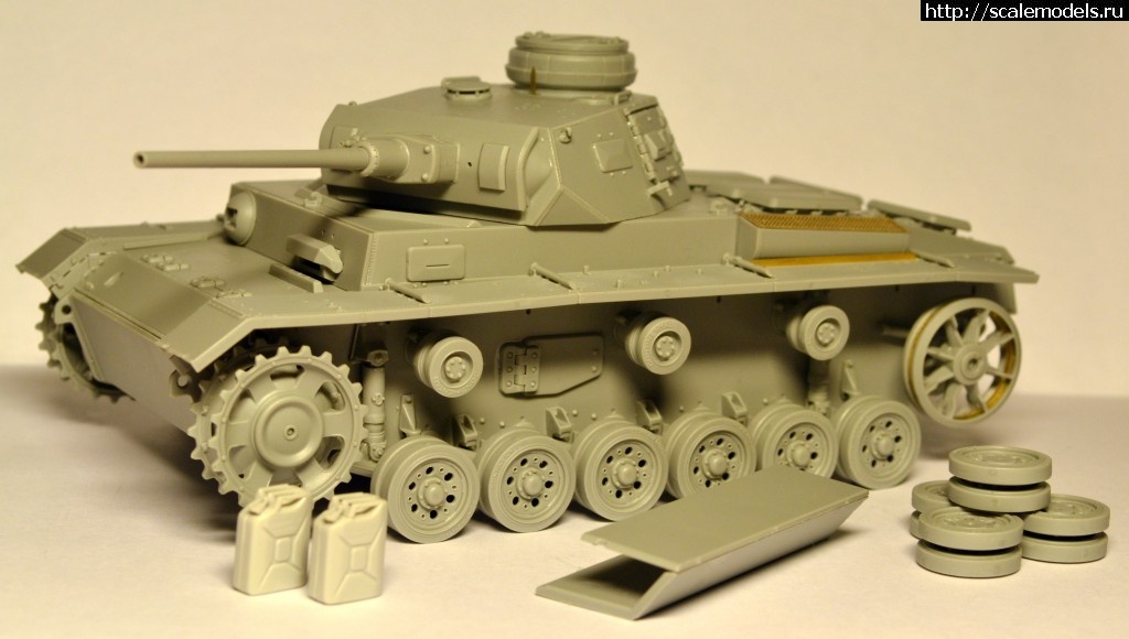 #751457/ Dragon 1/35, Pz.kpfw III Ausf.J, 24 Pz.Div., .  