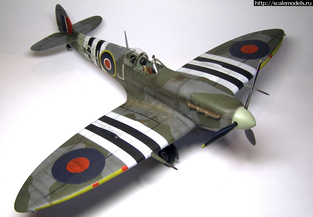 1351538721_69.jpg : #764930/ Spitfire Mk.Vb (Hobby Boss) -   -   