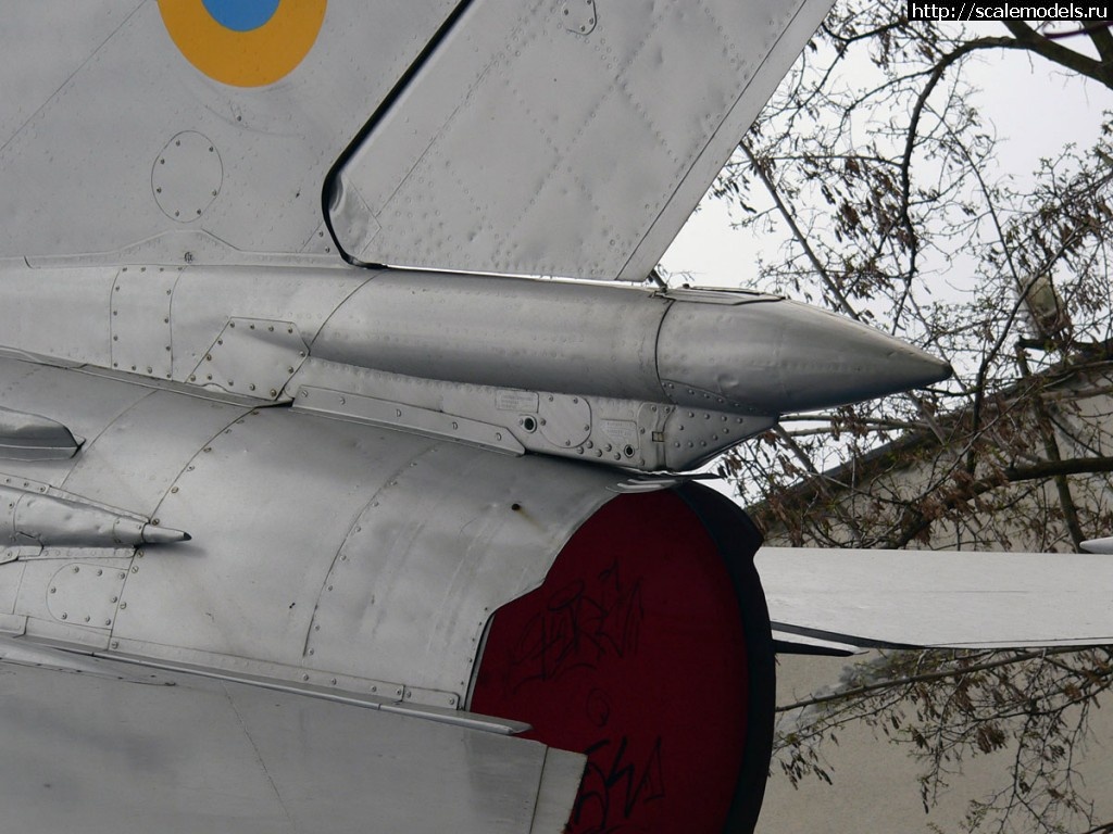 1367349955_MiG-21R-Kiev-54.jpg : Walkaround -21,   