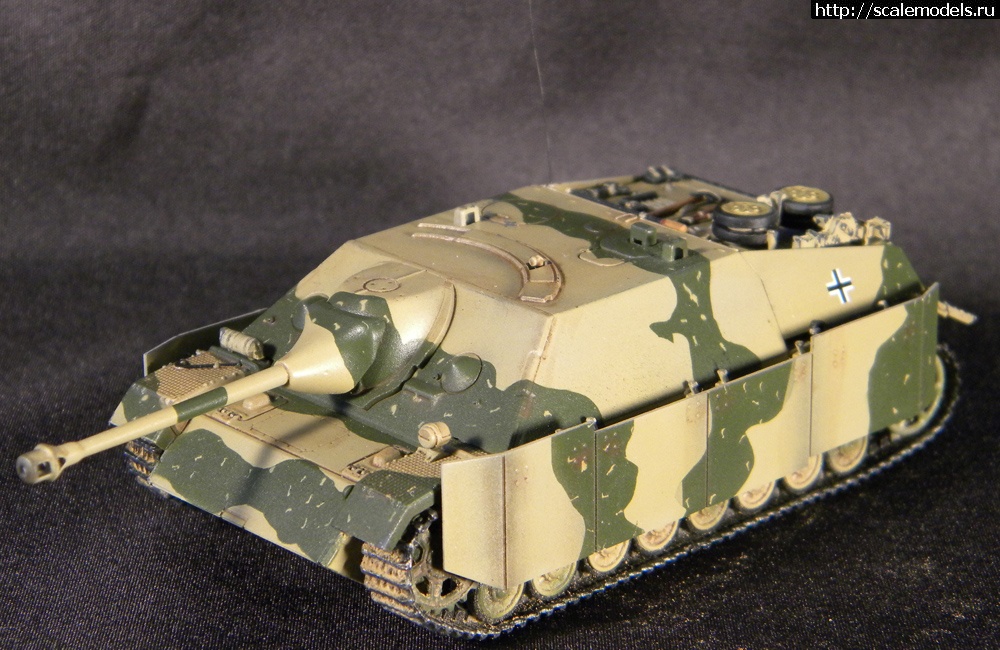 1379619012_Jagdpanzer-IV-004.jpg : - - . 1/72  